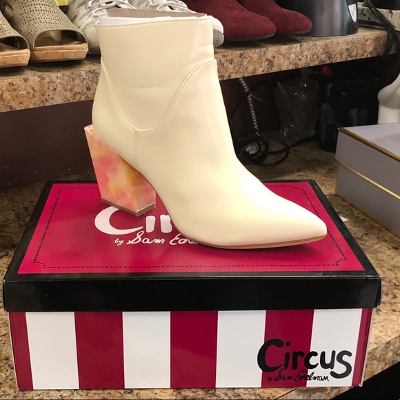 Ankle boots - Picture 4 of 13